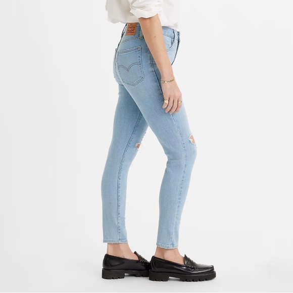 Levi’s 721 High-Rise Skinny Jeans - Picture 2 of 7